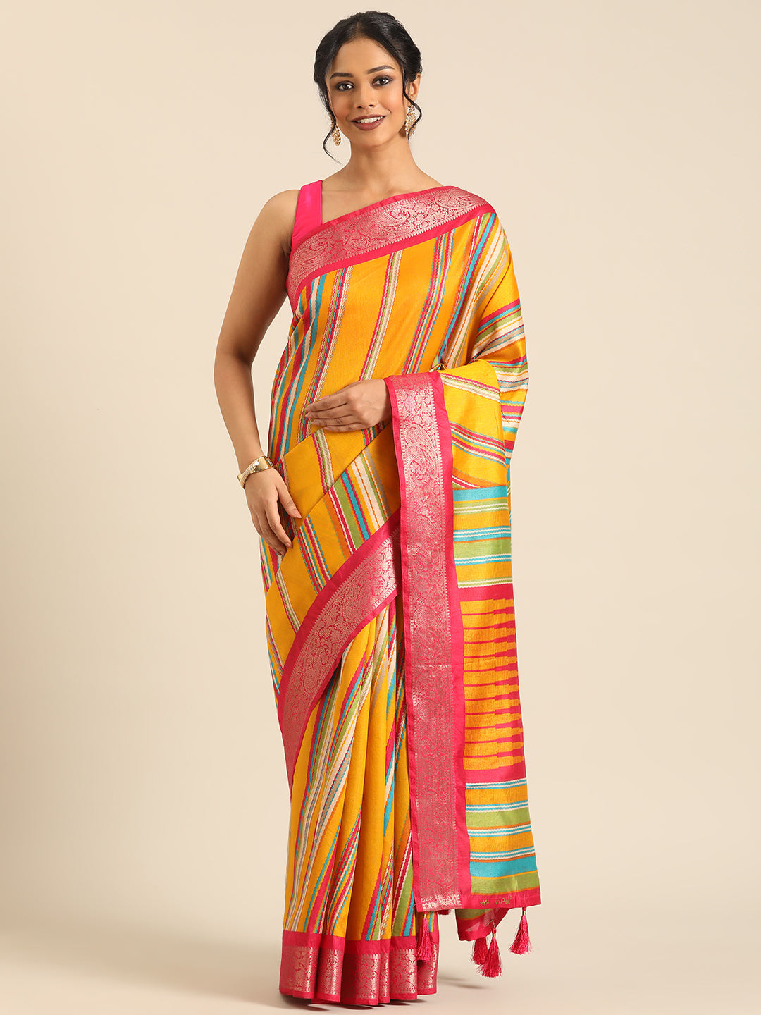 Niraaya–Yellow Printed Soft Silk Saree