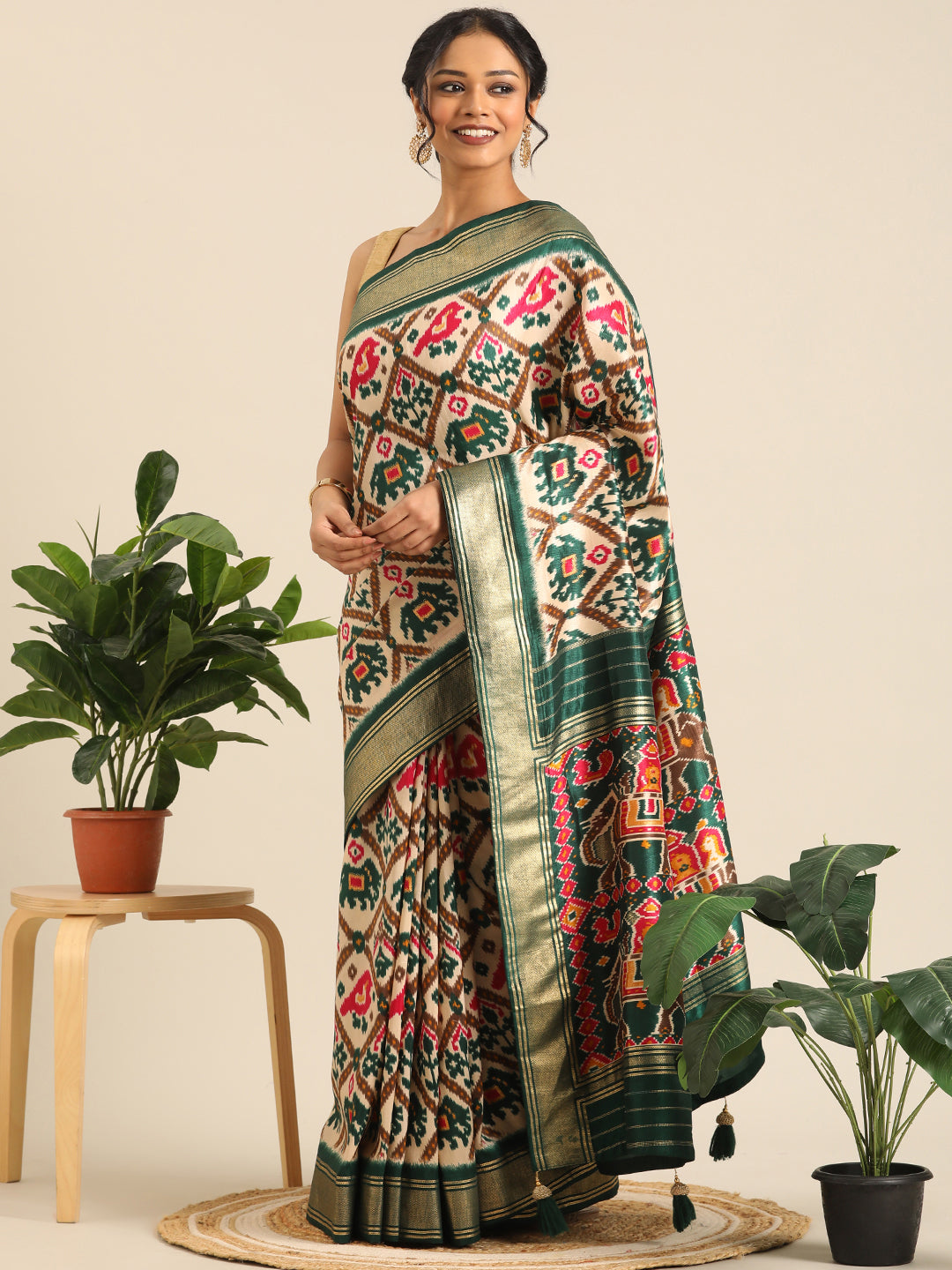 Rangrekha–Green Printed Soft Silk Saree