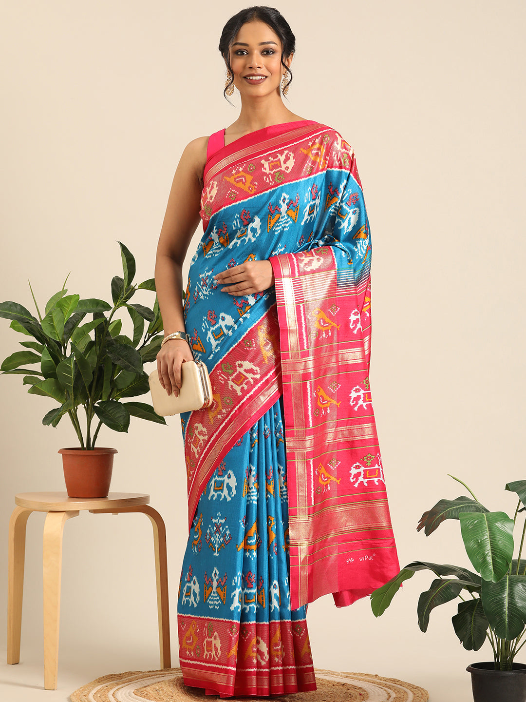Gajraaj – Turqouise Printed Soft Silk Saree
