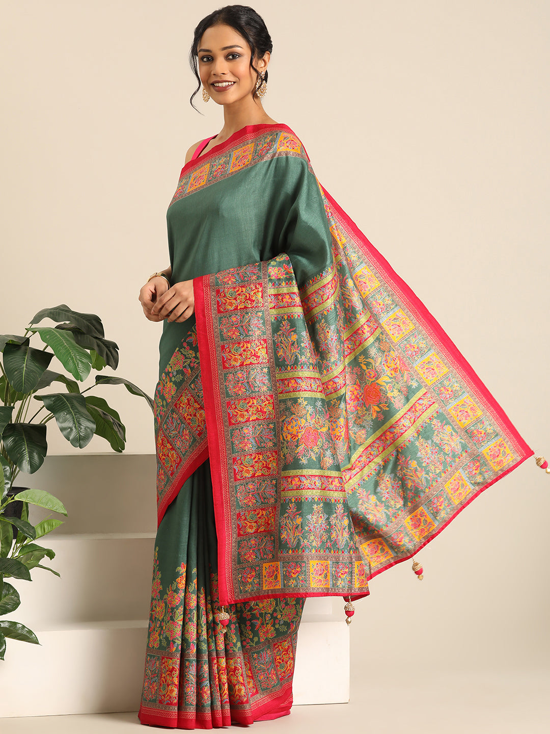 Kumuda – Green Printed Soft Silk Saree