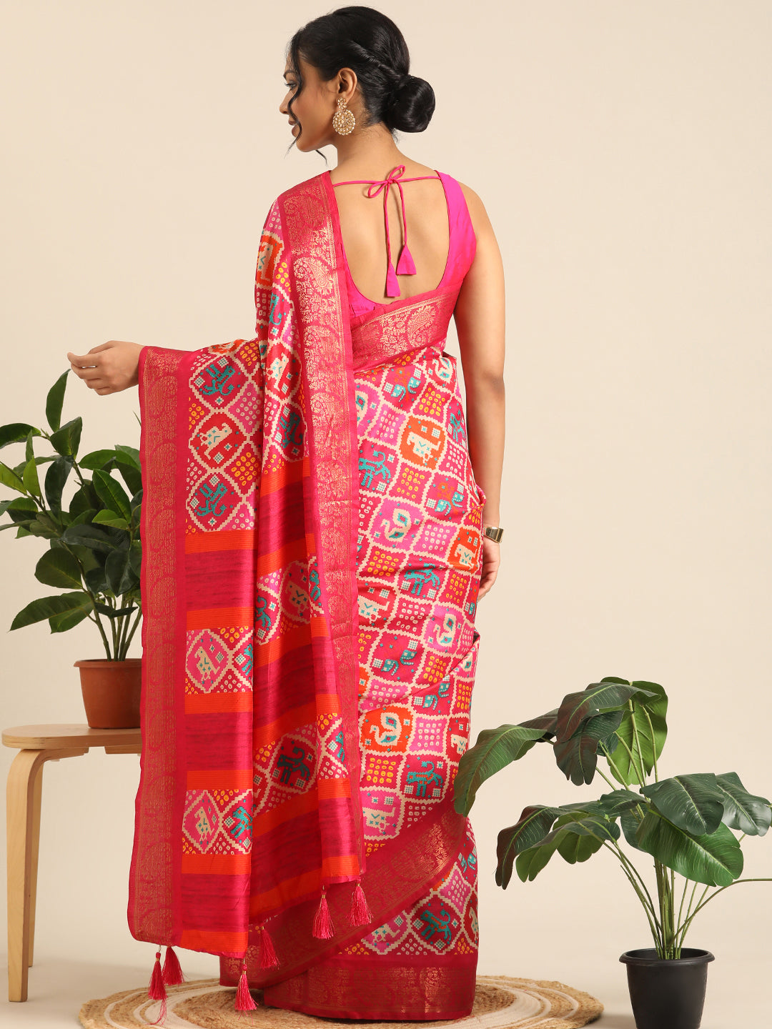 Vanya–Pink Printed Weaving Silk Saree