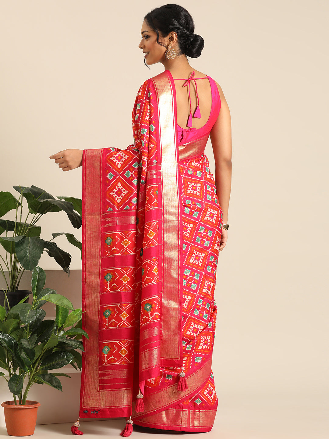 Rangrekha–Red Printed Soft Silk Saree