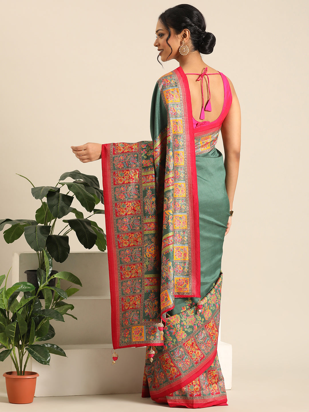 Kumuda – Green Printed Soft Silk Saree