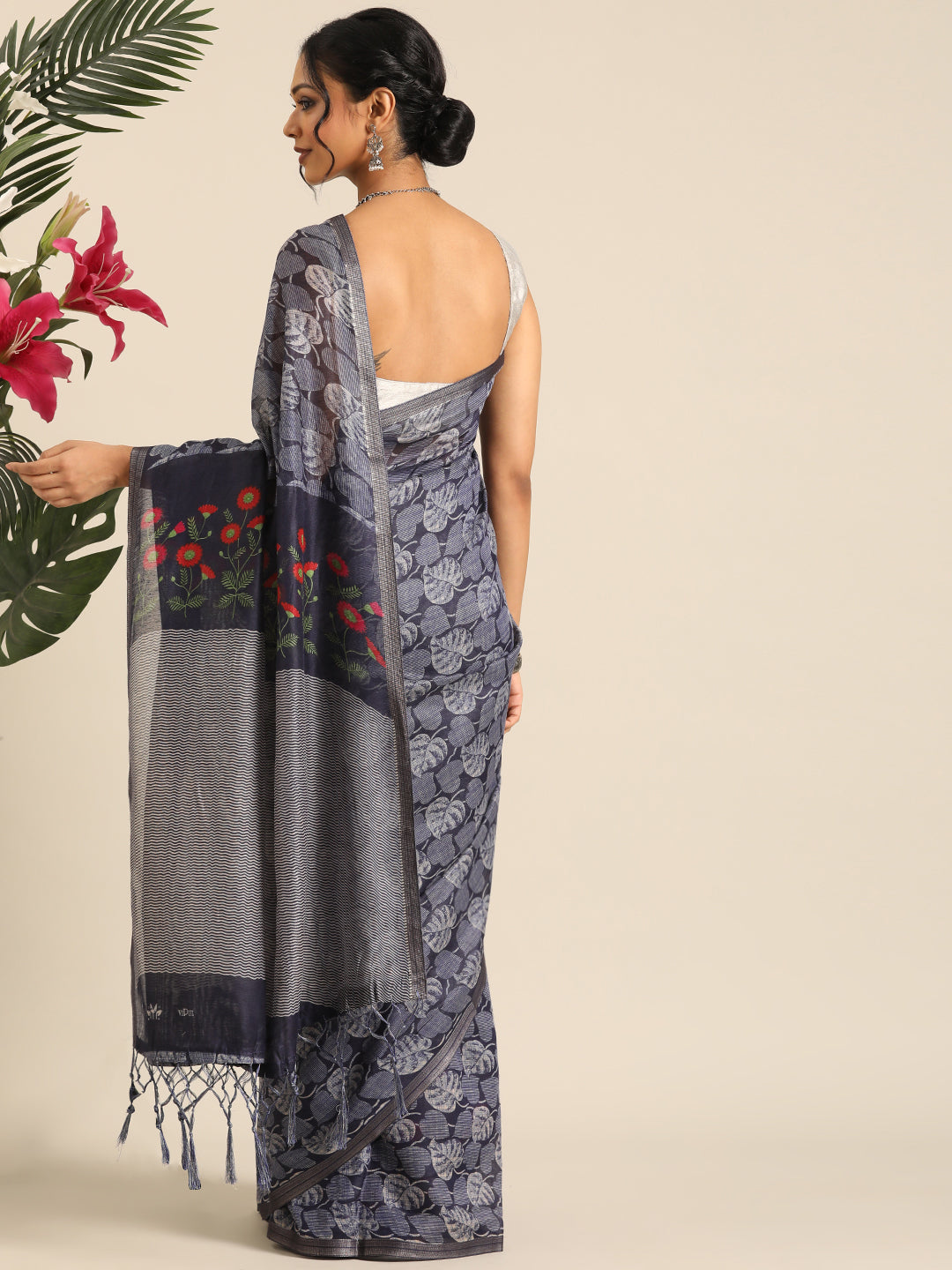 Saanvi–Blue Printed Cotton Linen Saree
