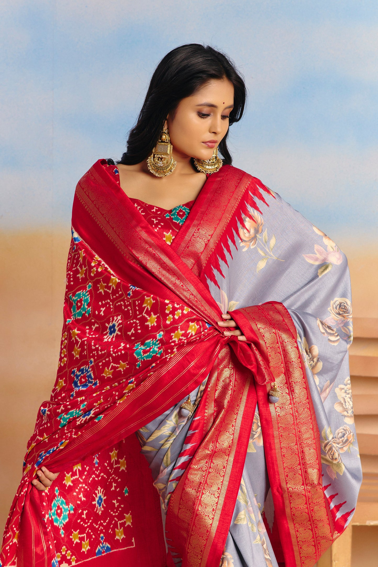 Rangrekha - Grey Floral Printed Soft Silk Saree