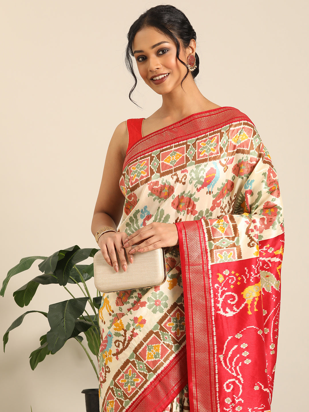 Rangrekha–Cream Printed Soft Silk Saree