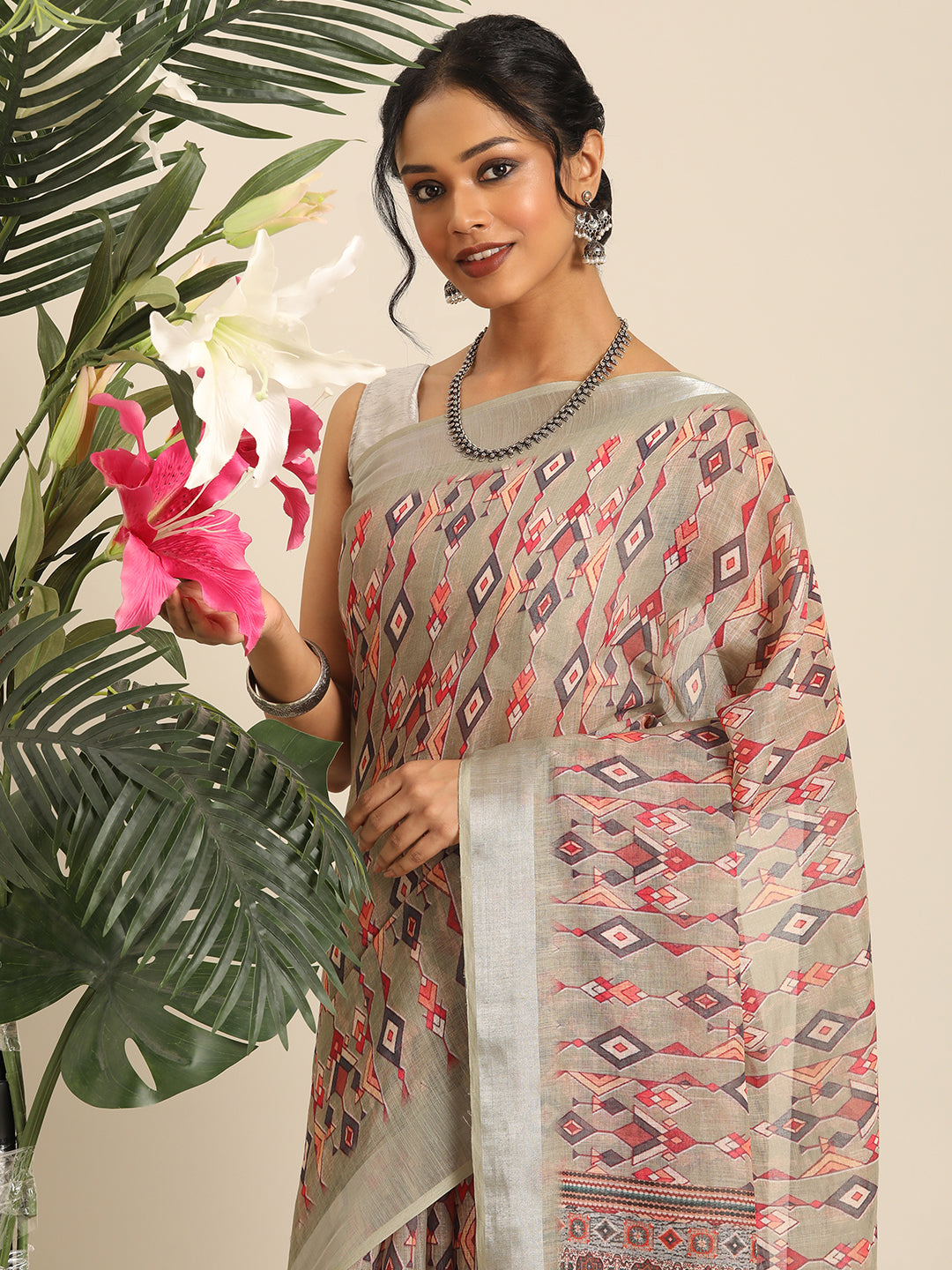 Mridula–Cream Printed Linen Saree