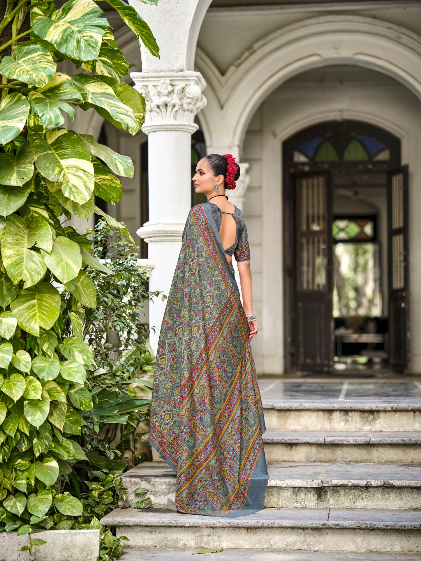 Rajkala - Grey Printed Crepe Silk Saree