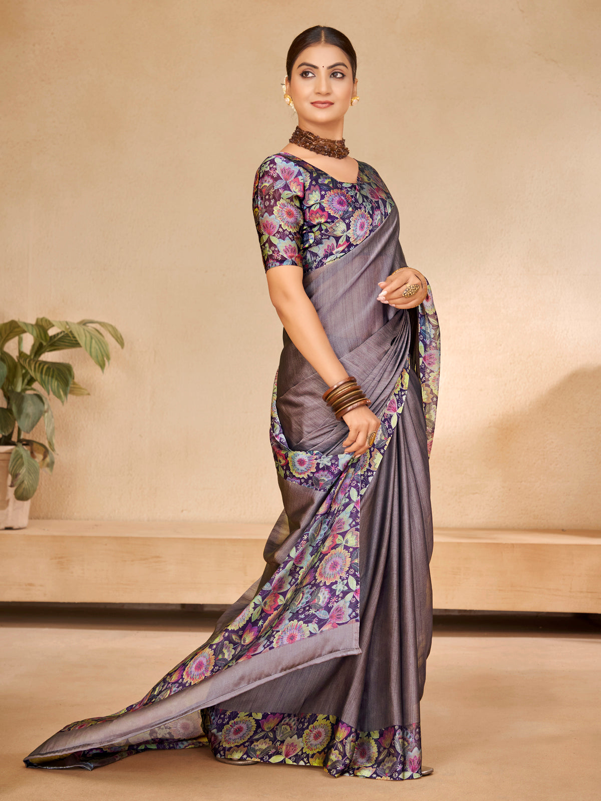 Ekvarna - Grey Printed Chiffon Saree