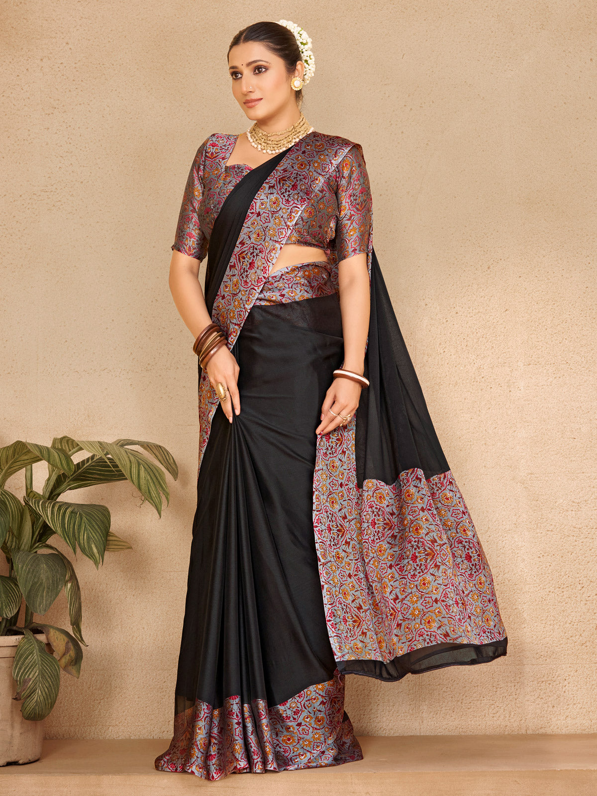 Ekvarna - Black Printed Chiffon Saree