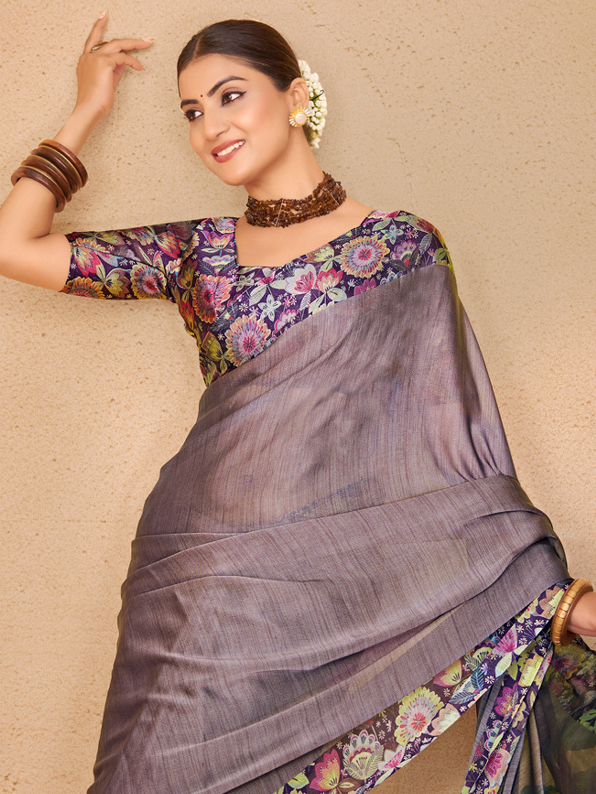 Ekvarna - Grey Printed Chiffon Saree