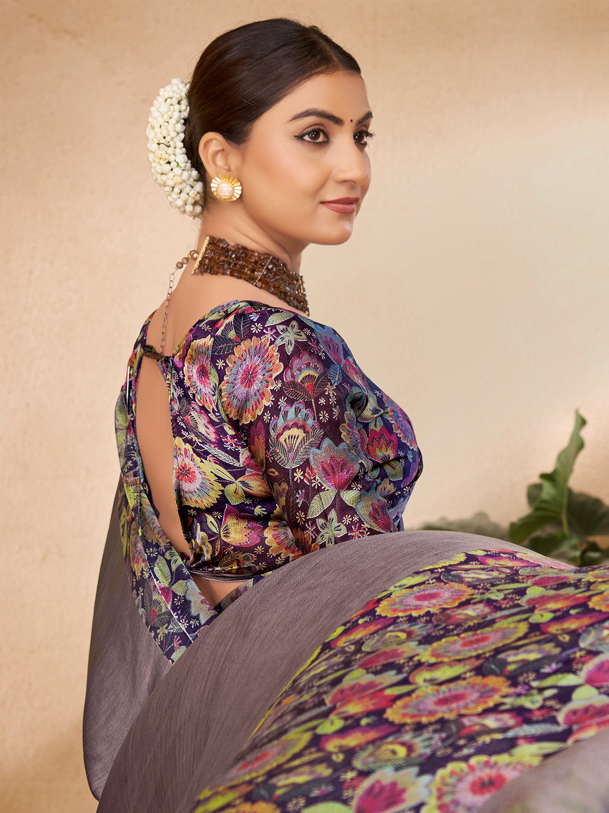 Ekvarna - Grey Printed Chiffon Saree