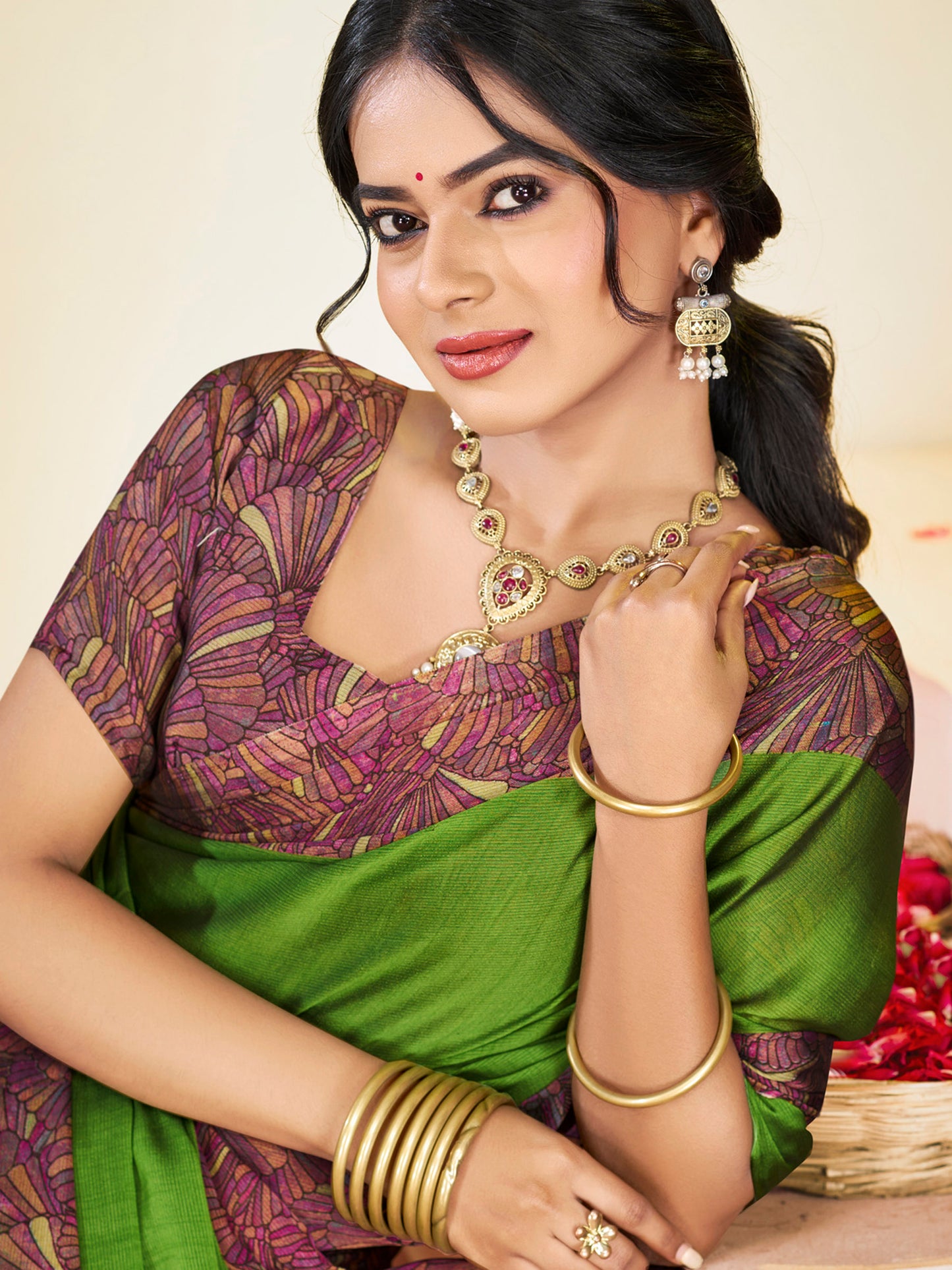 Ekvarna - Green Printed Chiffon Saree
