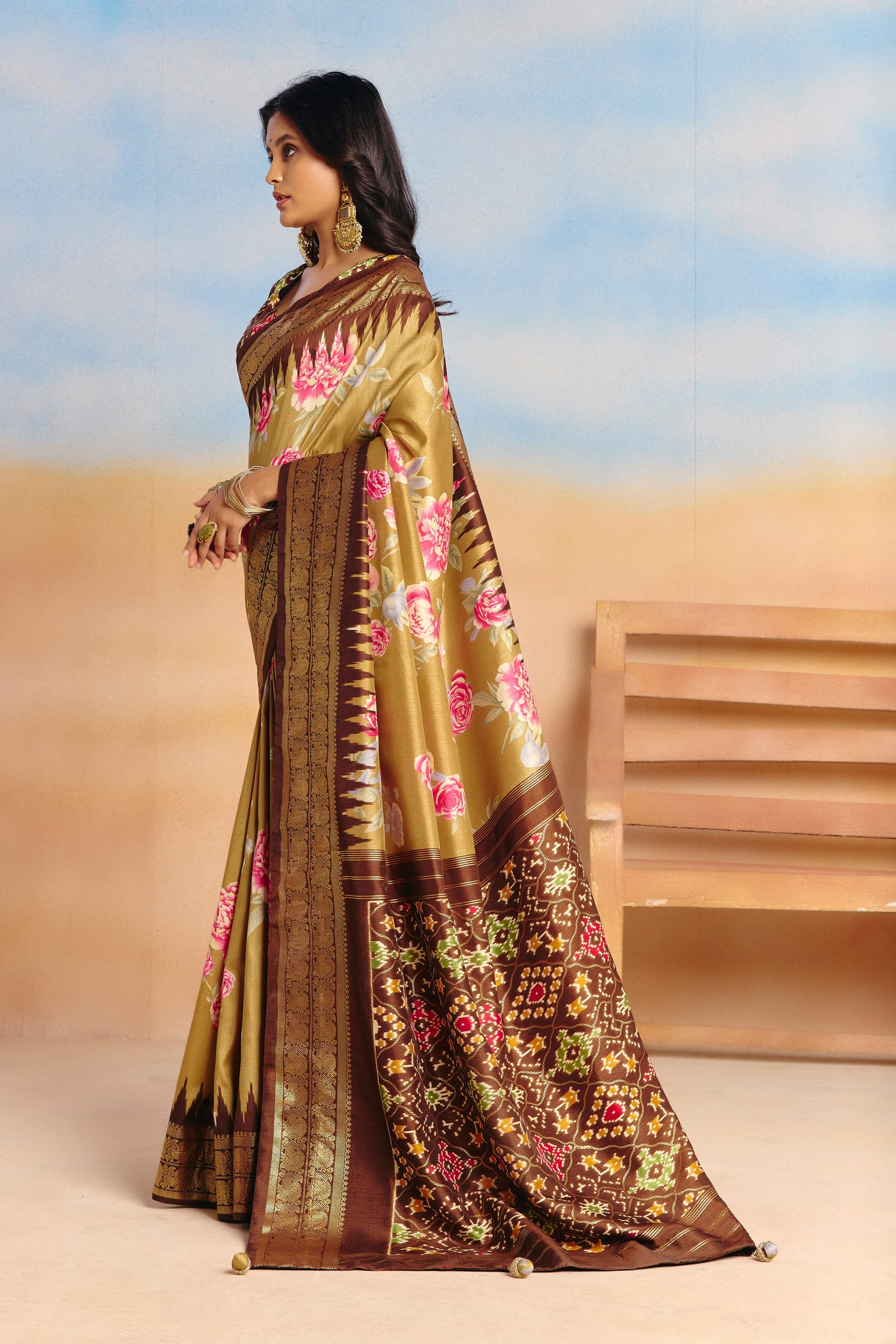 Rangrekha - Green Floral Printed Soft Silk Saree