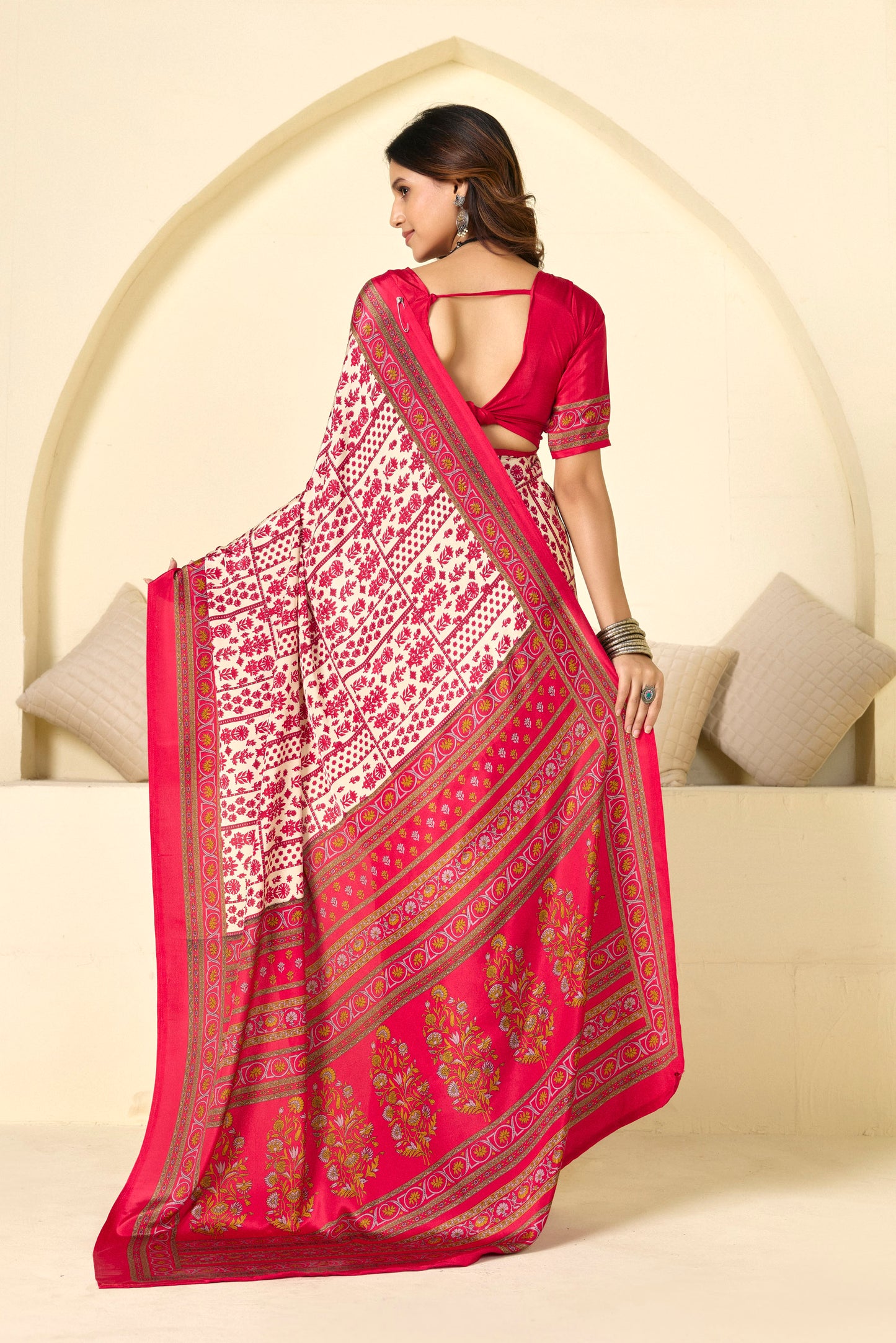 Rajkala - Pink Floral Printed Crepe Silk Saree